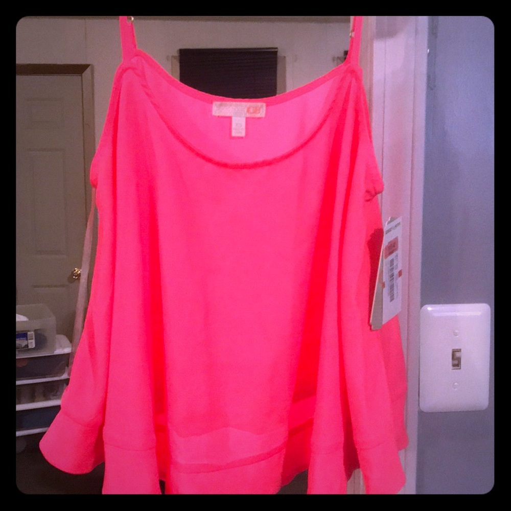 Hot pink top